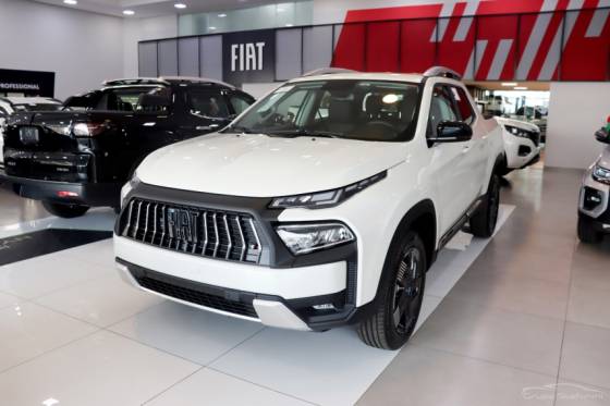 FIAT TORO 2.2 TURBO DIESEL VOLCANO 4WD AT9 FIAT TORO 2.2 TURBO DIESEL VOLCANO 4WD AT9